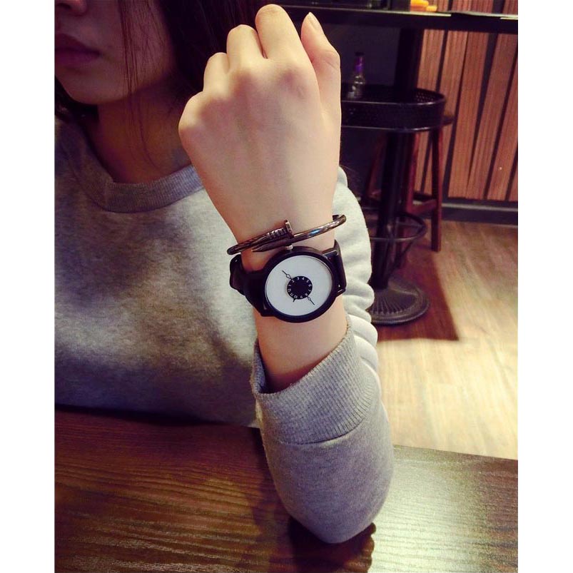 CIVO Jam Tangan Kulit Elegan Dial Unik - CV0250