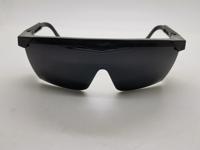 Safety Glasses Black / Kacamata Safety Hitam Standard Eropa