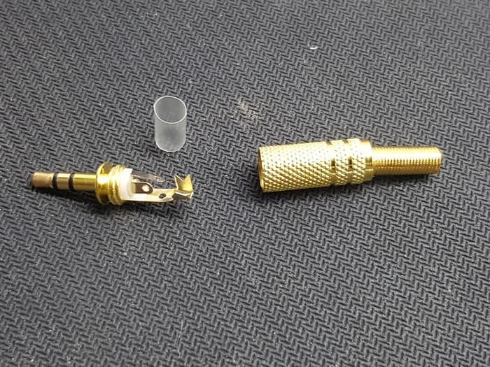 Jack Mini stereo 3,5" GOLD buntut