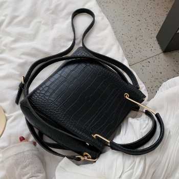 Hand bag atau Tas Selempang Import Model Kulit Crocodile Import CPT493