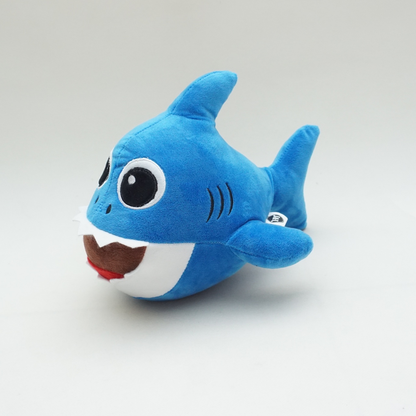 boneka baby shark biru NOV