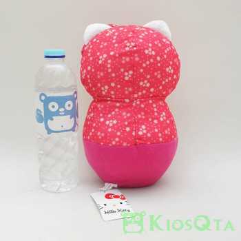 Ichki kiyimdagi dumbalarning erotik fotosuratlari