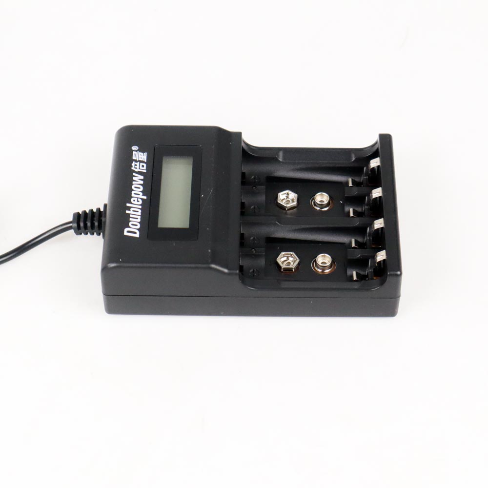 Doublepow Charger Baterai 4 Slot AA AAA 9V Ni-MH Ni-CD Li-Ion with LCD - DP-UK95