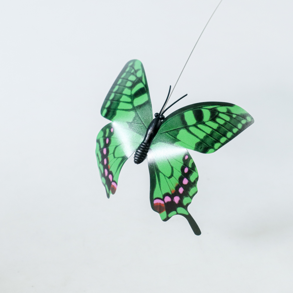 Mainan Kucing Kupu-Kupu Elektrik Automatic Rotating Flying Butterfly