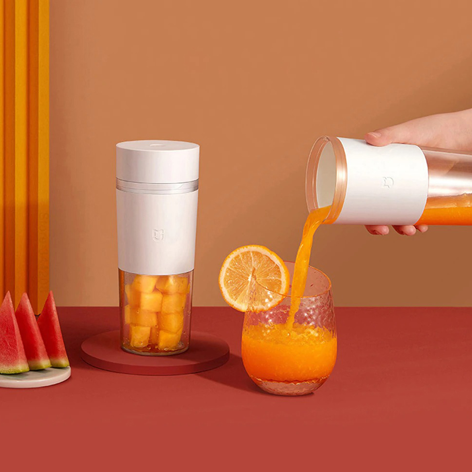 Mi Blender Portable Buah Wireless Juicer 1300mAh 300ml 45W - MJZZB01PL