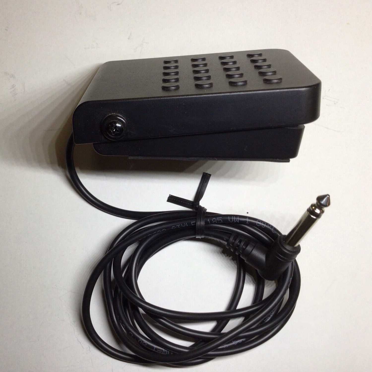 GOOJODOQ Pedal Sustain Damper Piano Keyboard Comfort Grip MIDI 6.35mm - PL-01A