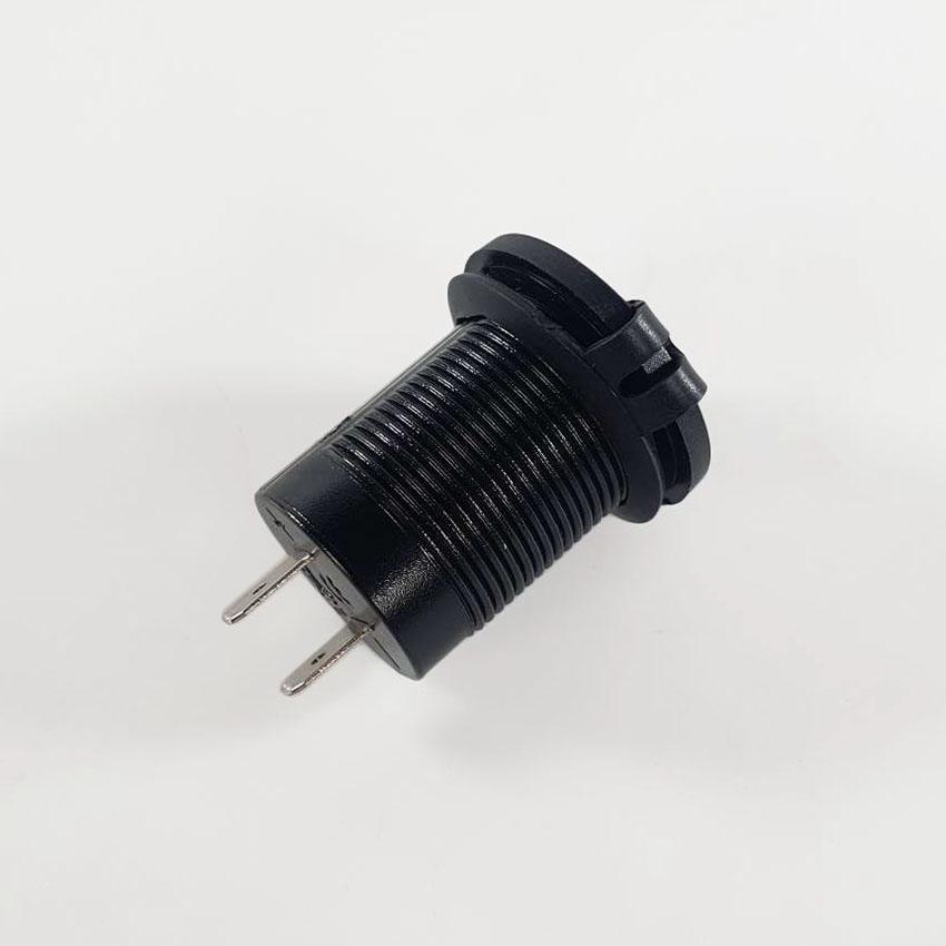Vehicle USB Charger Smartphone Dual Port Splashproof 5V - 42557