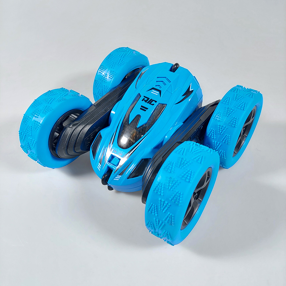 RIC Mobil Remote Control Stunt Buggy Car 360 Degree Flip 2.4GHz 4CH - 828D