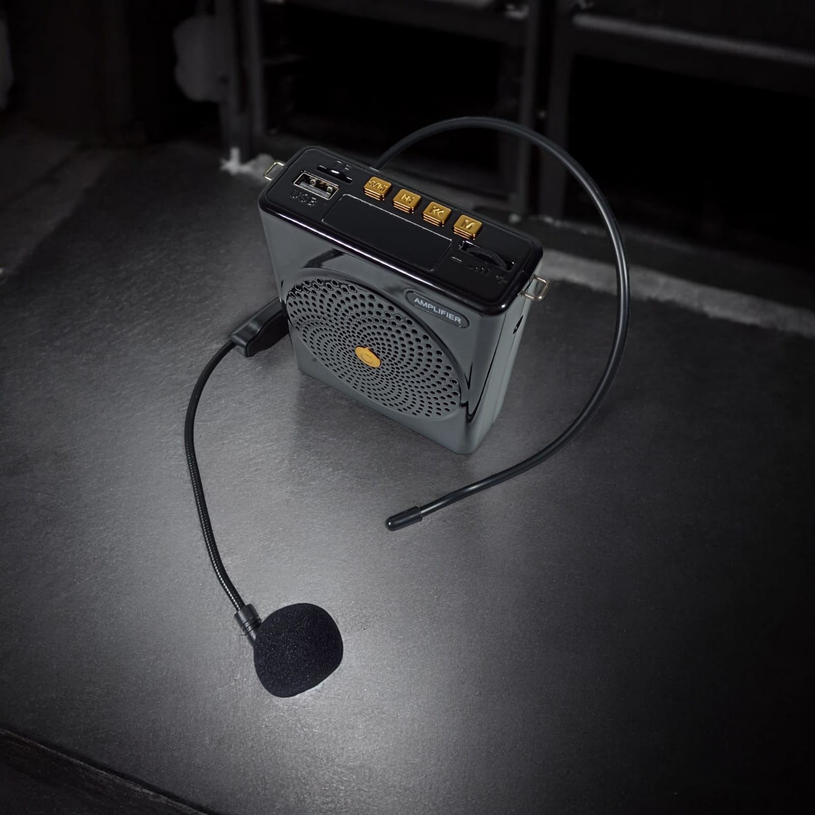 Burt-s Speaker Pinggang Microphone Bluetooth Amplifier Wired - S61