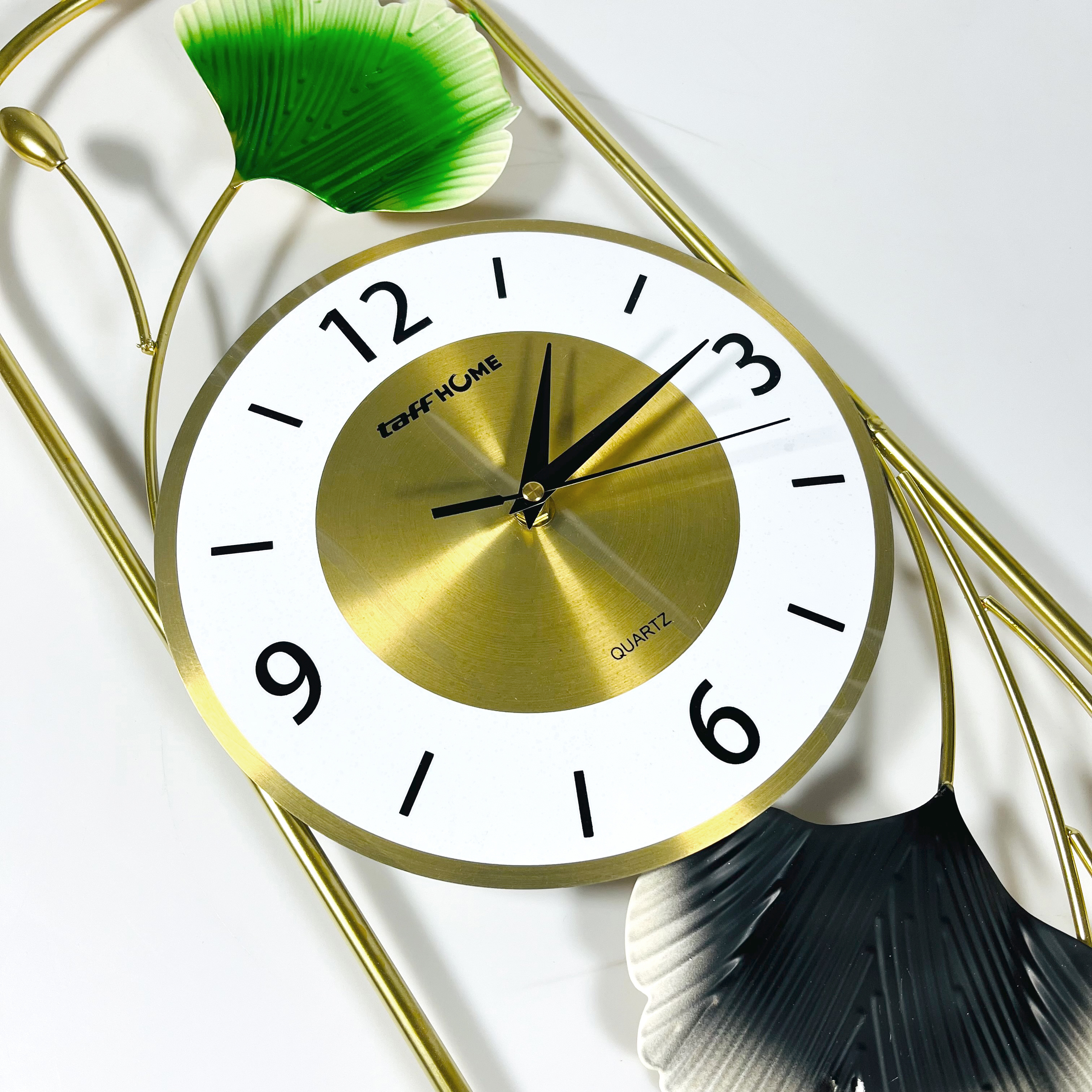 TaffHOME Jam Dinding Aesthetic Ginkgo Biloba Iron Silent Clock 77cm - M2126