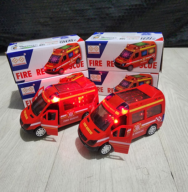 MAINAN MOBIL PEMADAM BUKA PINTU DEPAN FIRE CAR