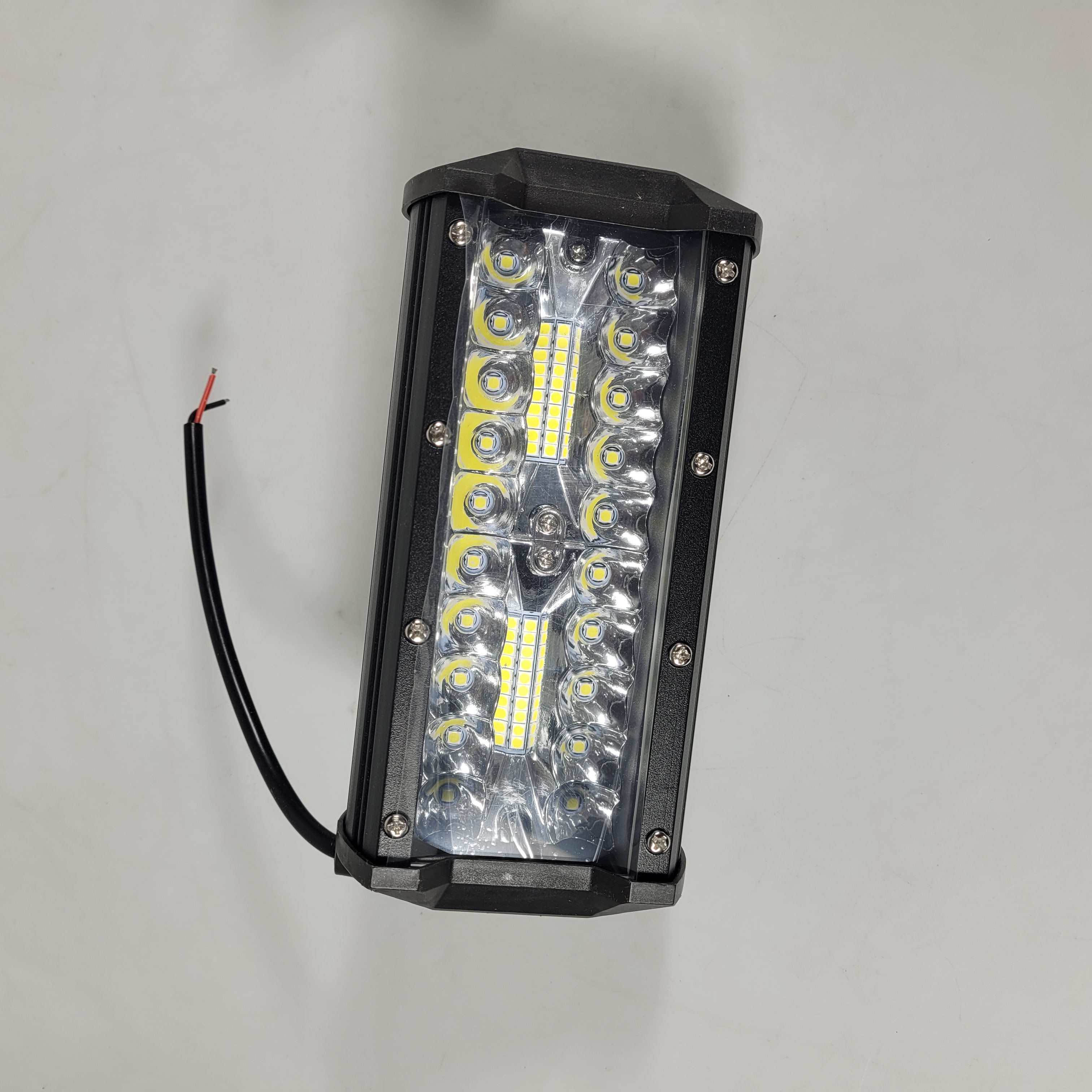 WUMFIRE Lampu Sorot Tembak Mobil Floodlight Cool White 40 LED 120W - WM40