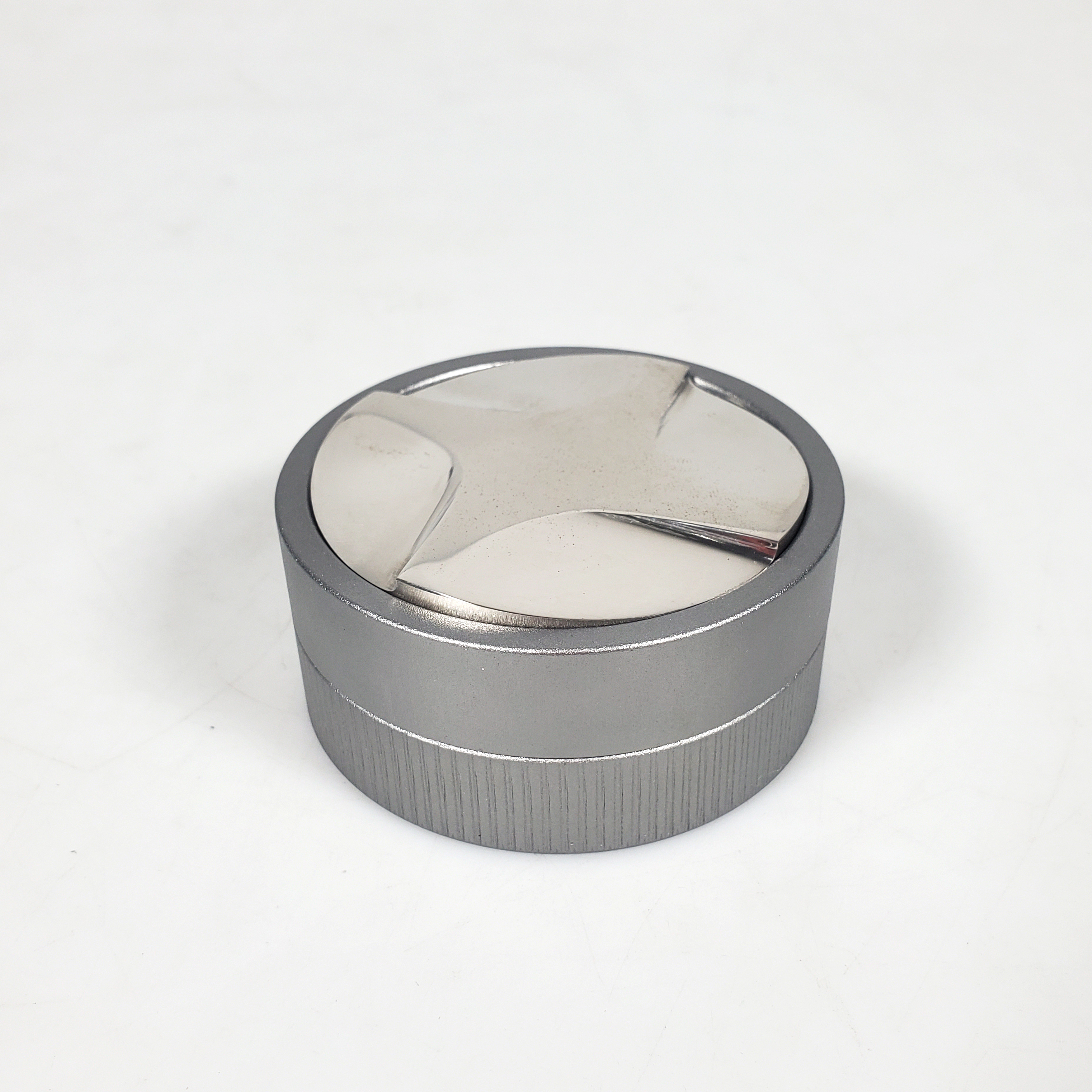 One Two Cups Macaron Tamper Coffee Distribution Tool Auto Adjustment - WU3