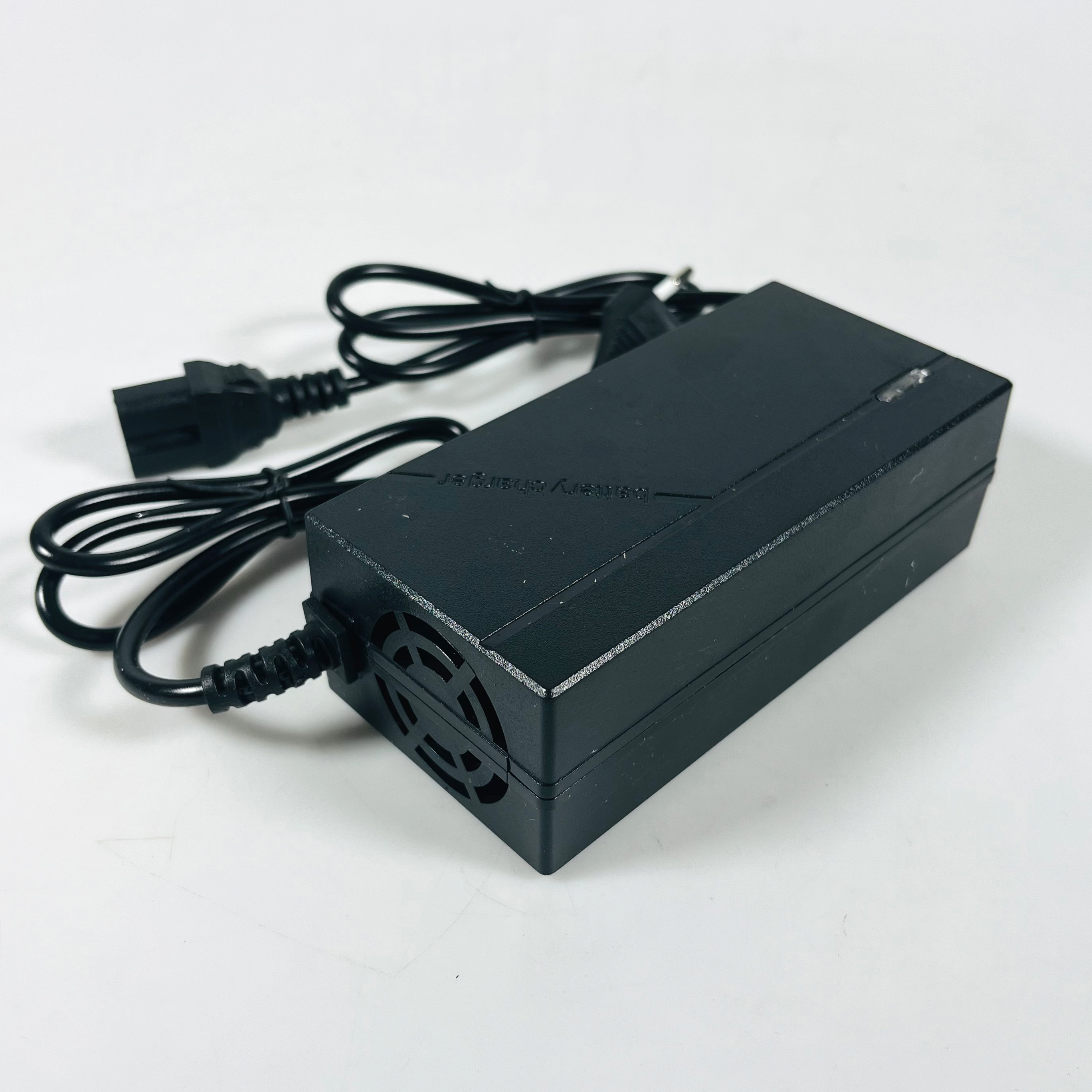 Deek-Robot Adaptor Charger Baterai Converter Sepeda Listrik 42V 2A - 36V2A