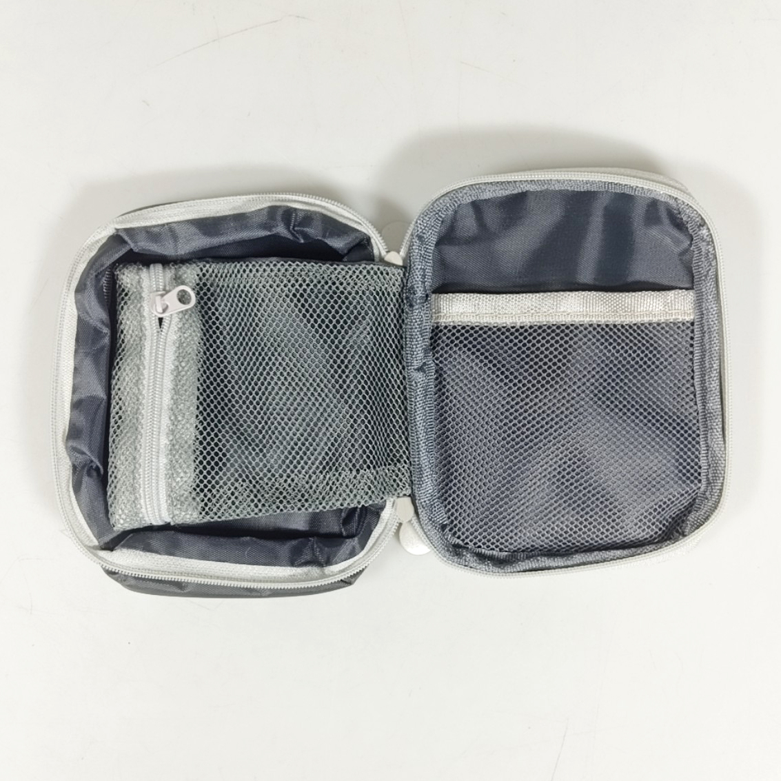 Tas Travel Obat P3K Medical First Aid Kit - XC115