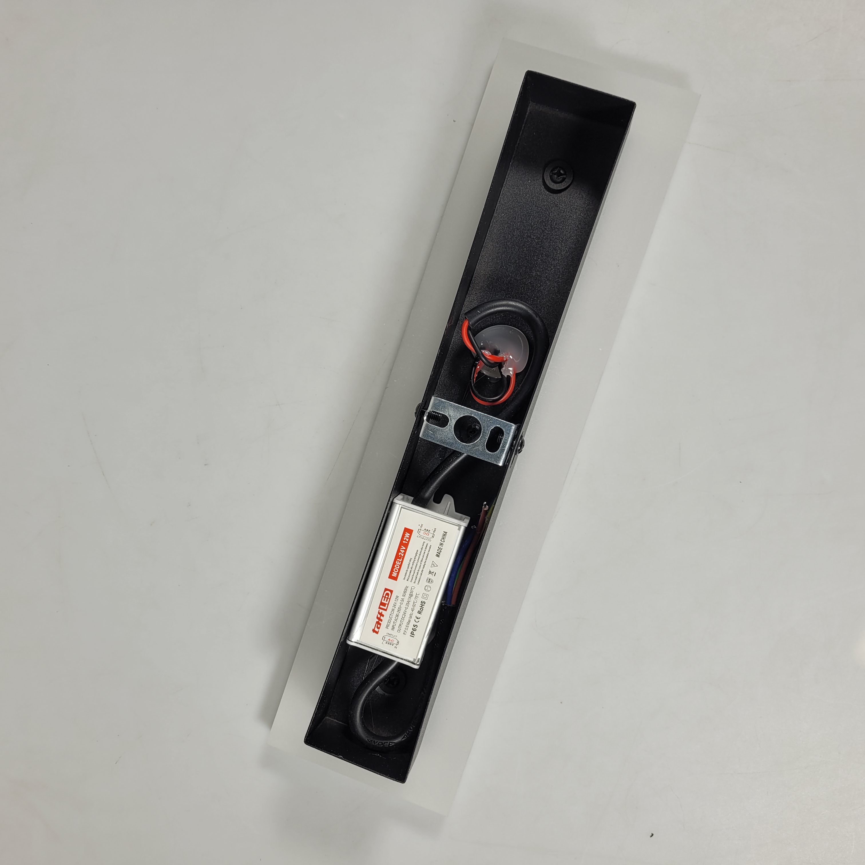 TaffLED Lampu Dinding Hias Outdoor Long Strip LED 12W 30cm Warm White - IIS2220