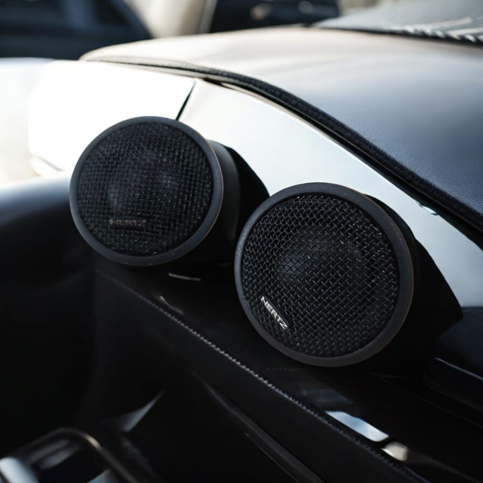 HERTZ Speaker Mini Dome Tweeter Loudspeaker Mobil HiFi 120W 2 PCS - HT25