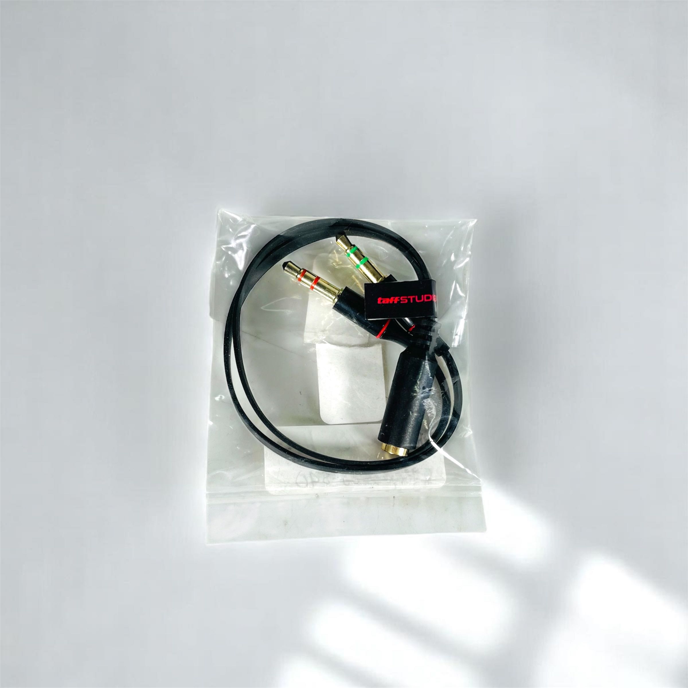TaffSTUDIO Splitter Audio Jack Female ke Dual 3.5mm Male (Mic+Hear) - L43