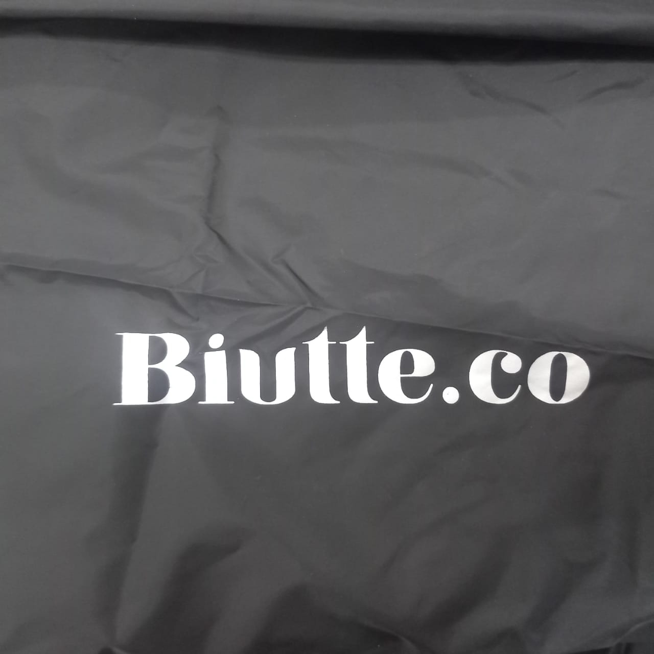 Biutte.co Jubah Apron Kip Pangkas Rambut Salon Barbershop Cape Nylon - B03