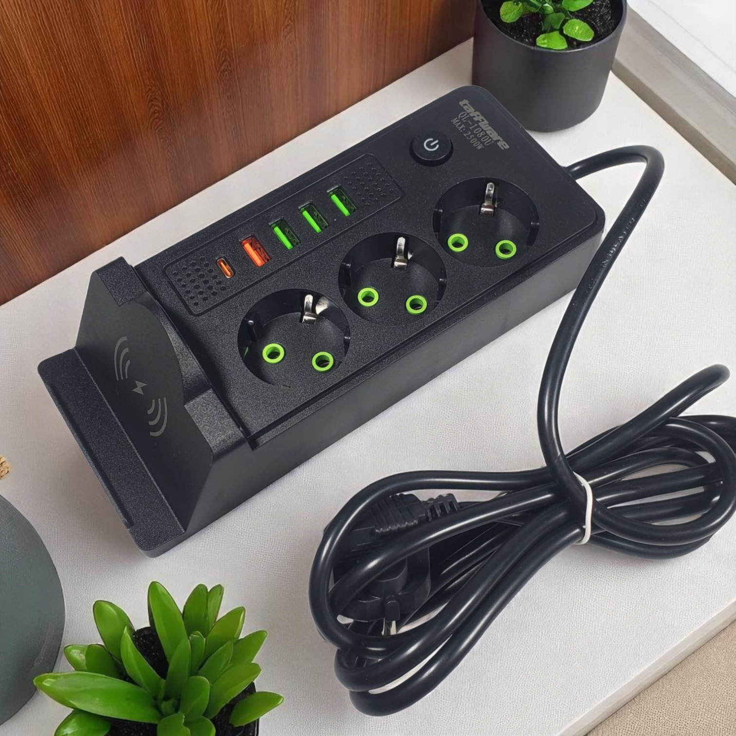 Taffware Stopkontak USB Type C EU Plug Wireless Charging 2500W - QL-1080U