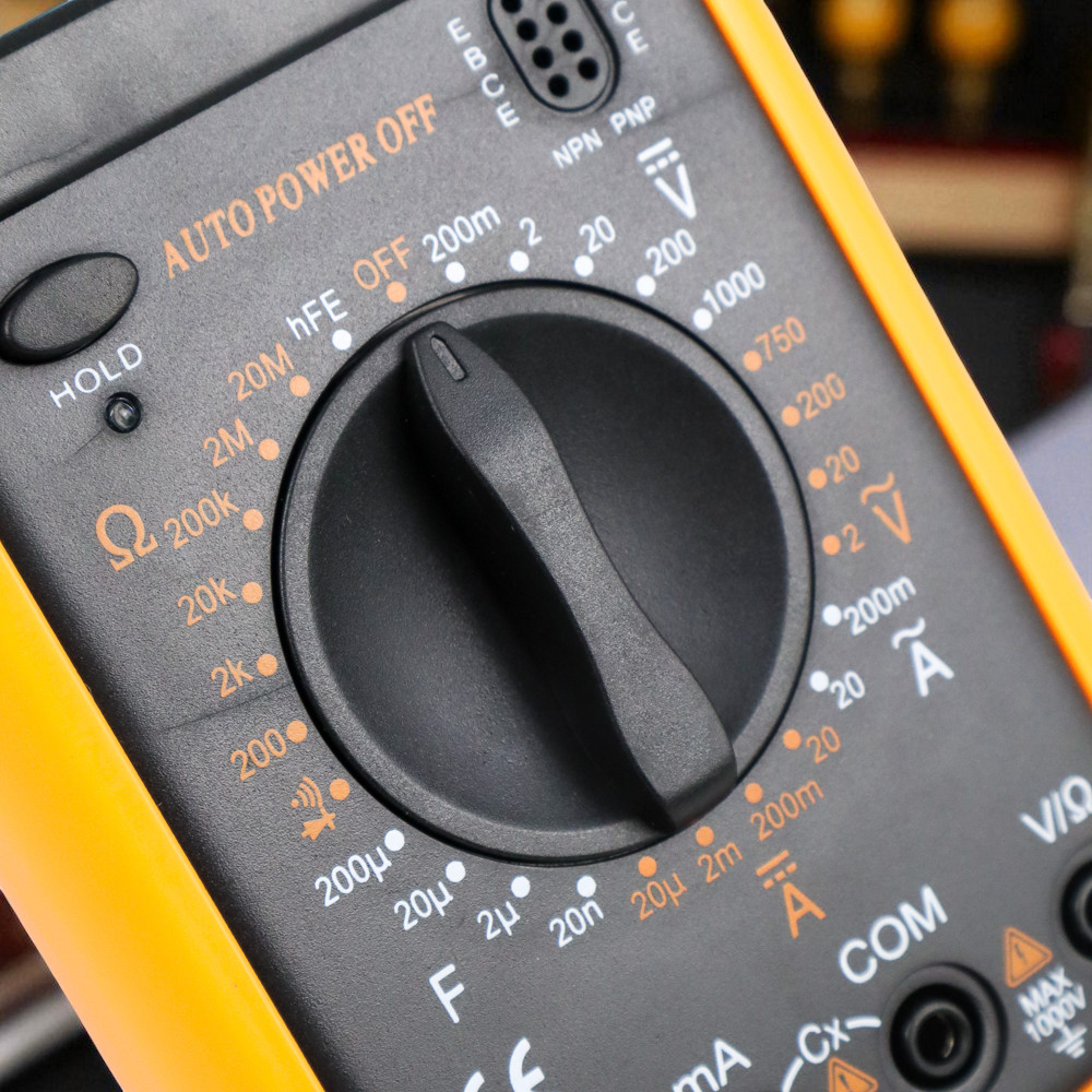 ANENG Digital Multimeter Voltage Tester - DT9205A
