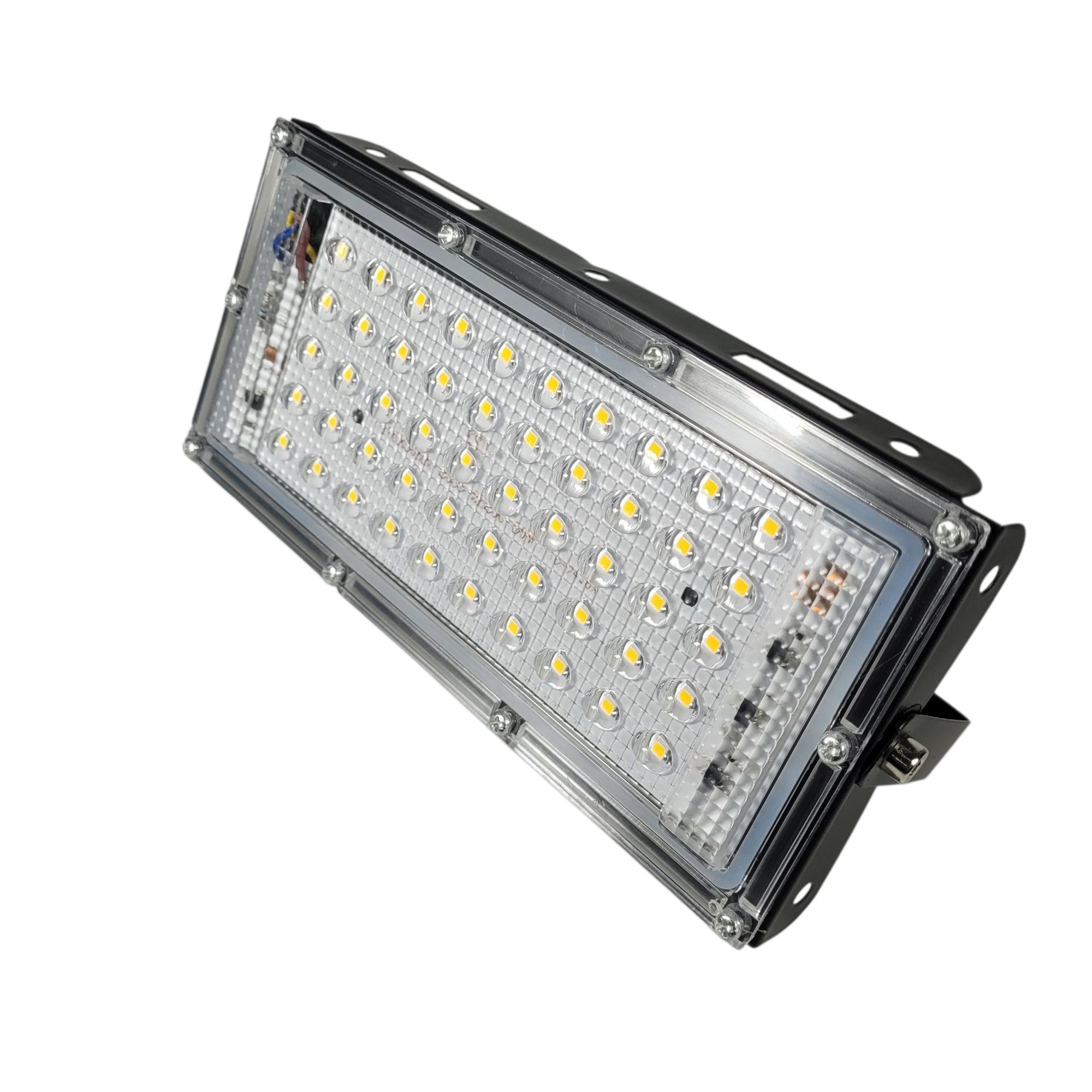 Parkson Lampu Sorot LED Outdoor Floodlight Waterproof Warm White 50W - F4016