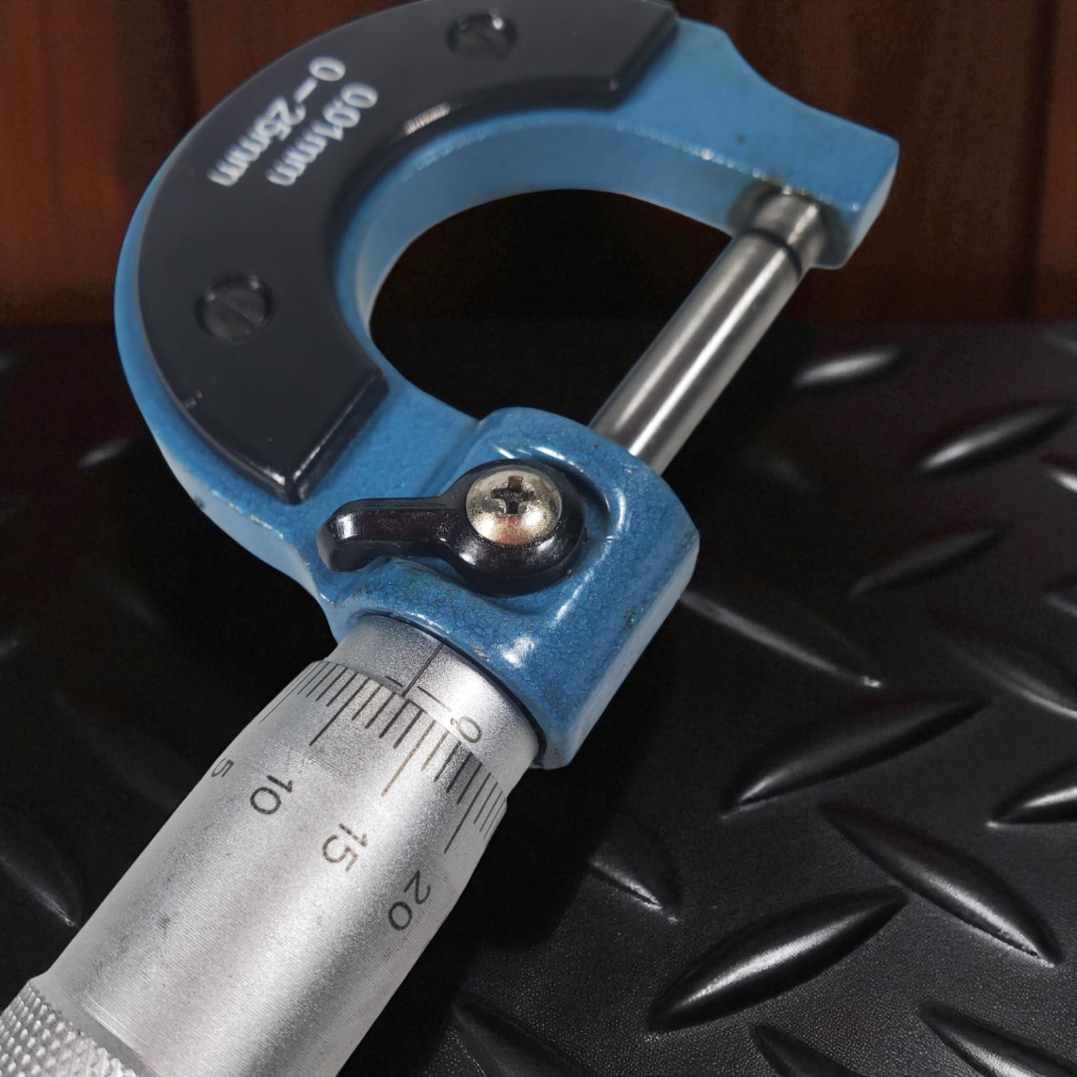 Mitutoyo Micrometer Premium Precision Machinist Tool 0-25mm 0.01mm - QST008