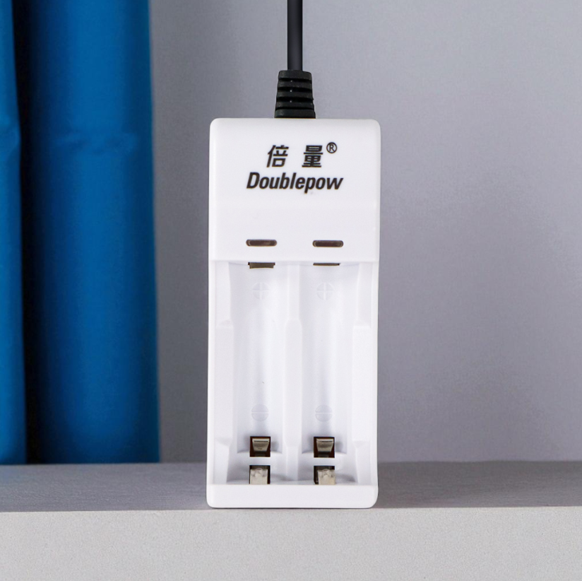 Doublepow Charger Baterai 2 Slot for AA AAA Ni-MH Ni-CD with LED - DP-U21