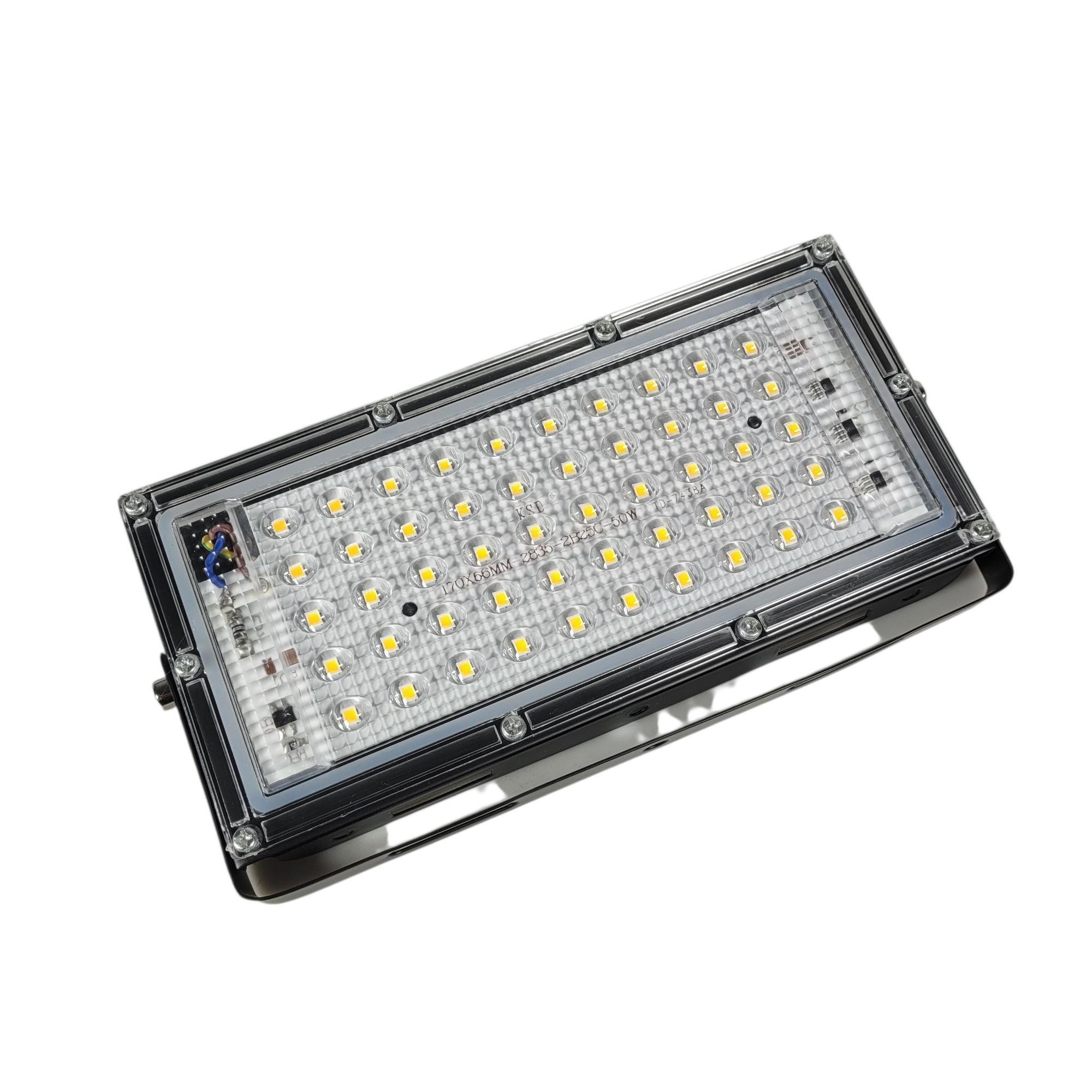 Parkson Lampu Sorot LED Outdoor Floodlight Waterproof Warm White 50W - F4016
