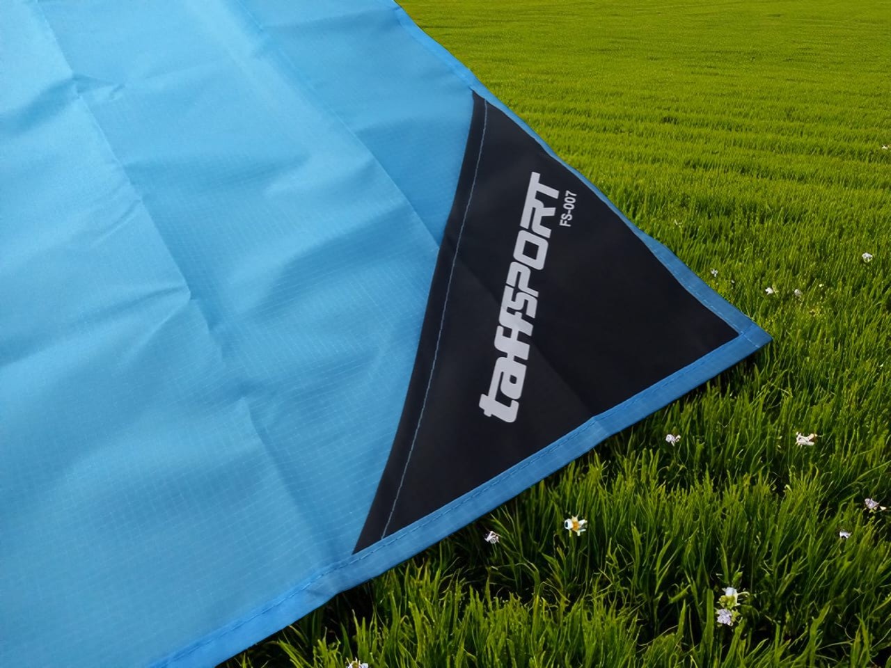 TaffSPORT Tikar Lipat Matras Camping Piknik Waterproof Mat 140x152cm - FS-007