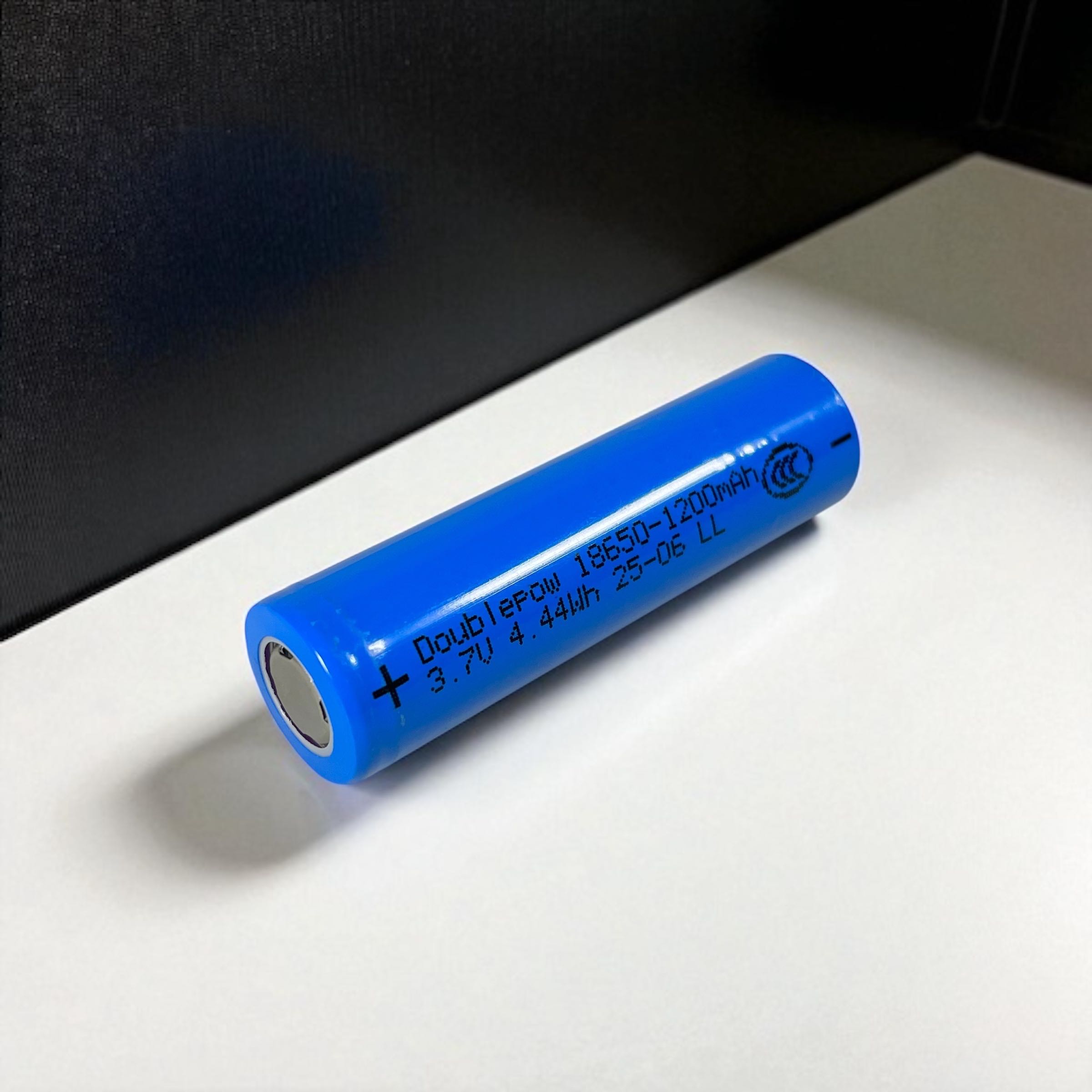 Doublepow Baterai Lithium Flat Top 18650 3.7V 1200mAh 1 PCS