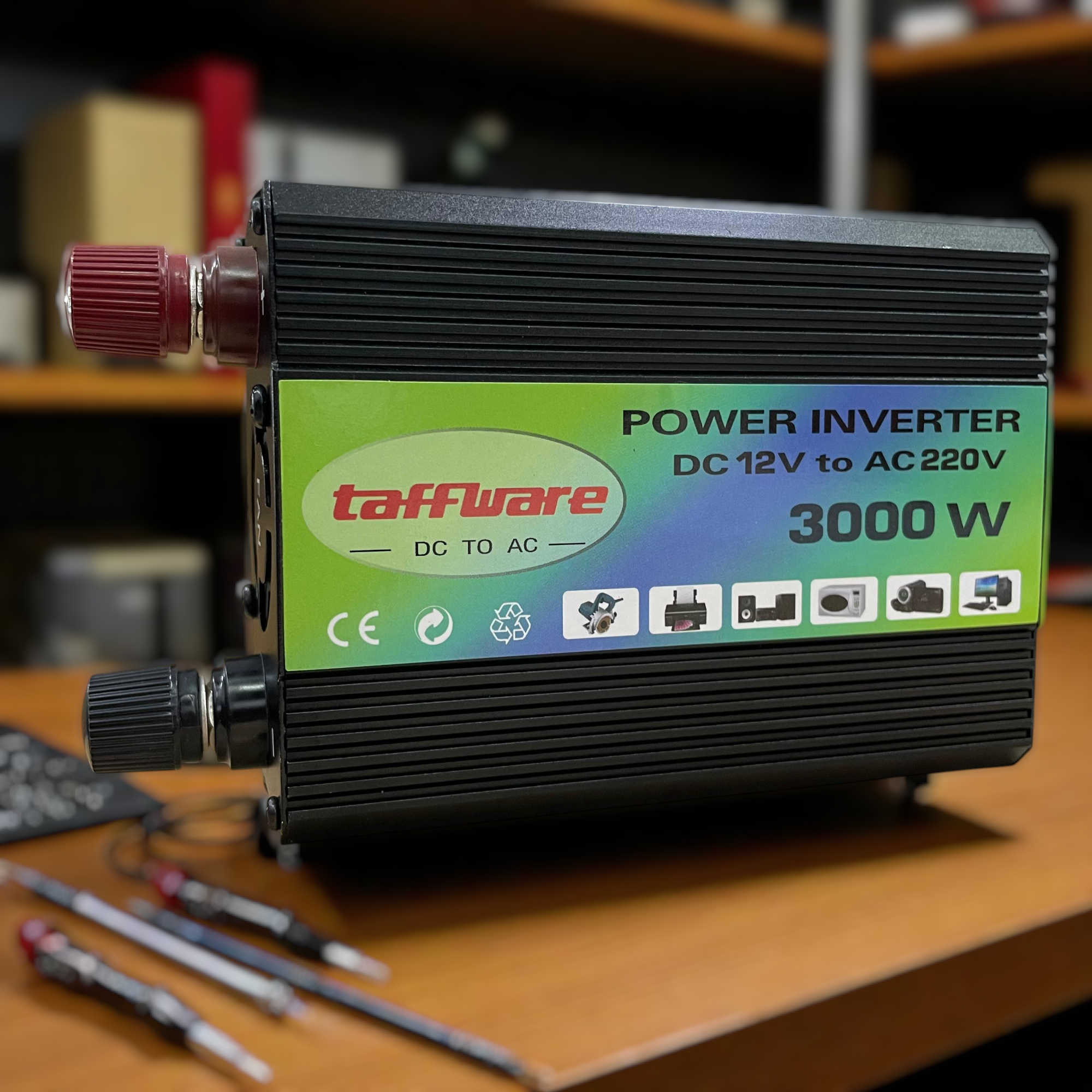 GAQQEE Power Inverter Mobil Modified Sine Wave DC 12V to AC 220V 3000W - 816A