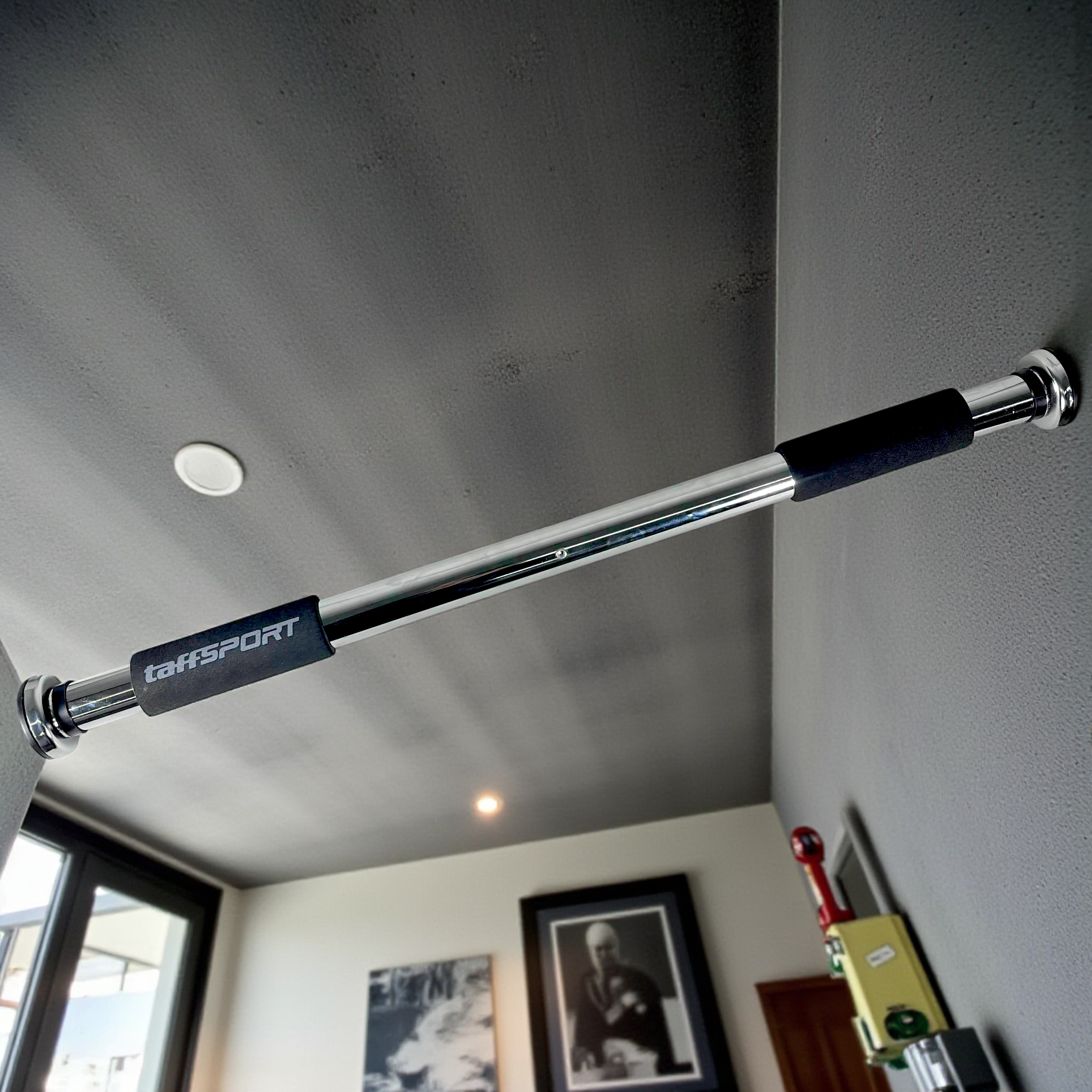TaffSPORT Tiang Latihan Pull Up Pintu Door Gym Bar Solid Grip 62-100cm - HW139501