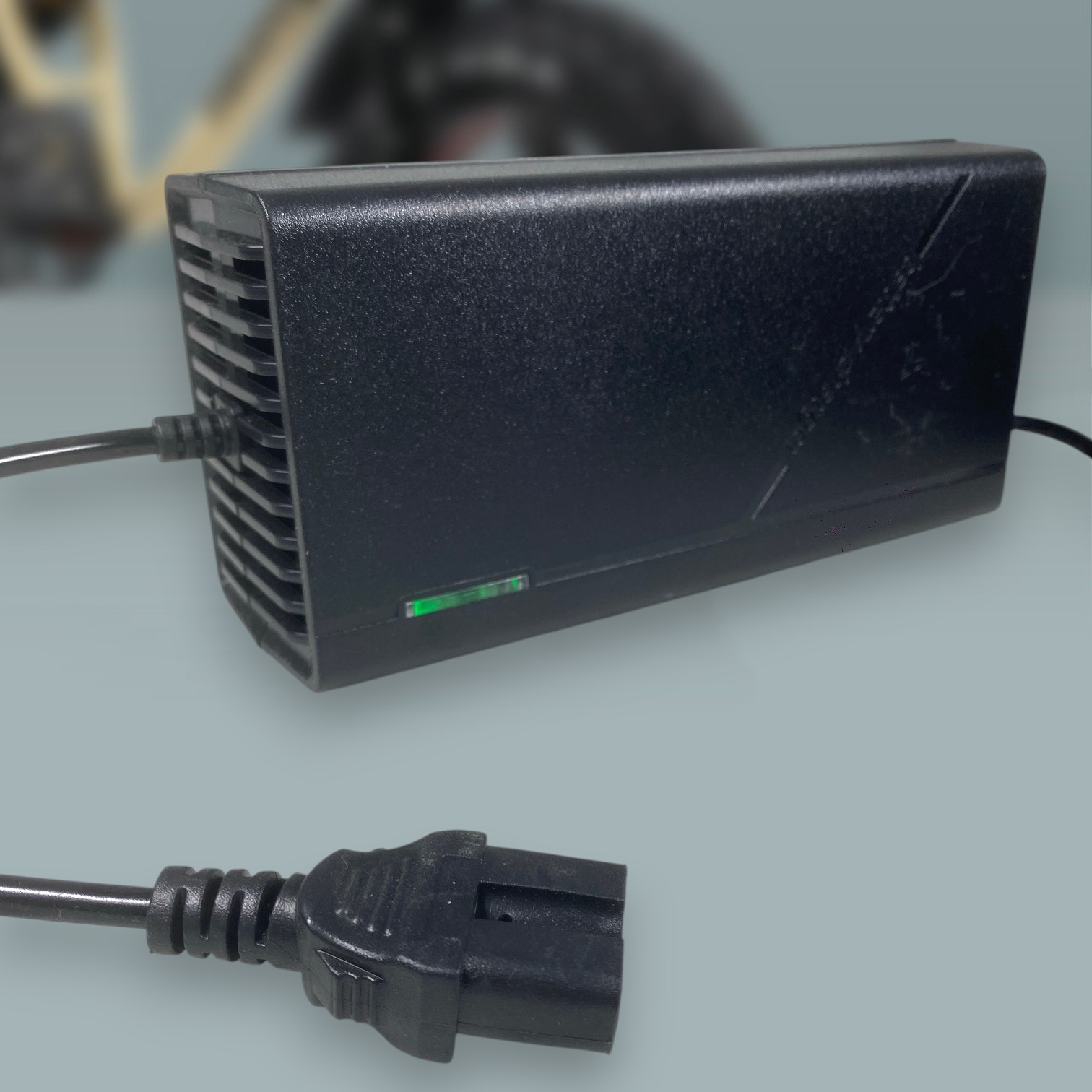 OTOHEROES Adaptor Charger Baterai Skuter IEC C13 Sepeda Listrik 48-59V - 48V20AH