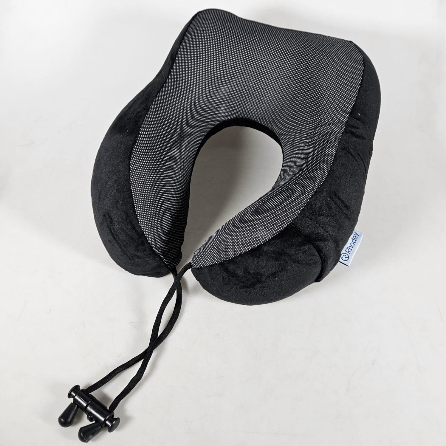 Rhodey Bantal Leher Travel Memory Foam U-Shaped Neck Pillow - SER43
